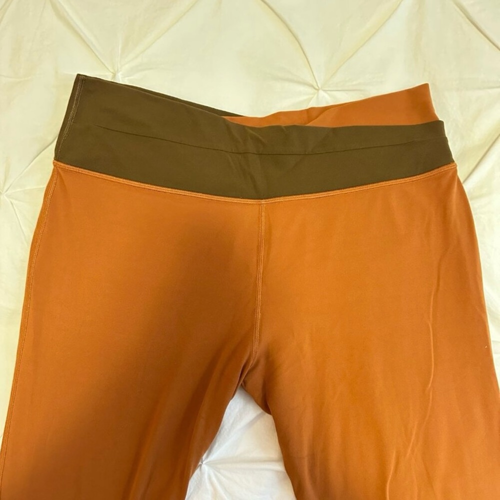 Lululemon Astro Pant 🧡🤎 - Picture 6 of 10